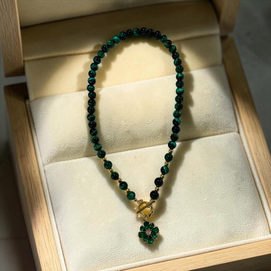 Collar Flor Verde